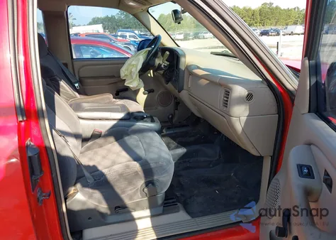 2004 Chevrolet Silverado из США, поврежденный, VIN 1GCEK19V44E136371